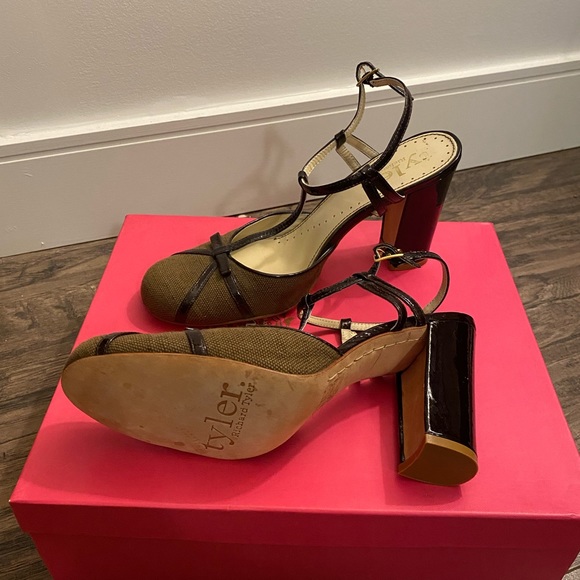 Brown Mary Jane T-Strap Heels - Picture 3 of 8